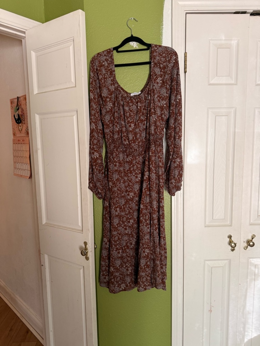Size XXL. Boho Floral Long Sleeve Midi Dress in Brown